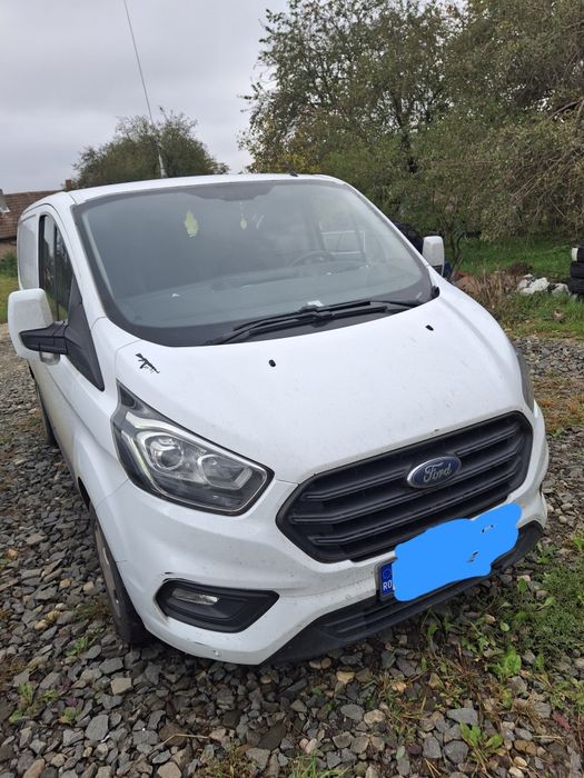Vând autoutilitara ford transit coustom