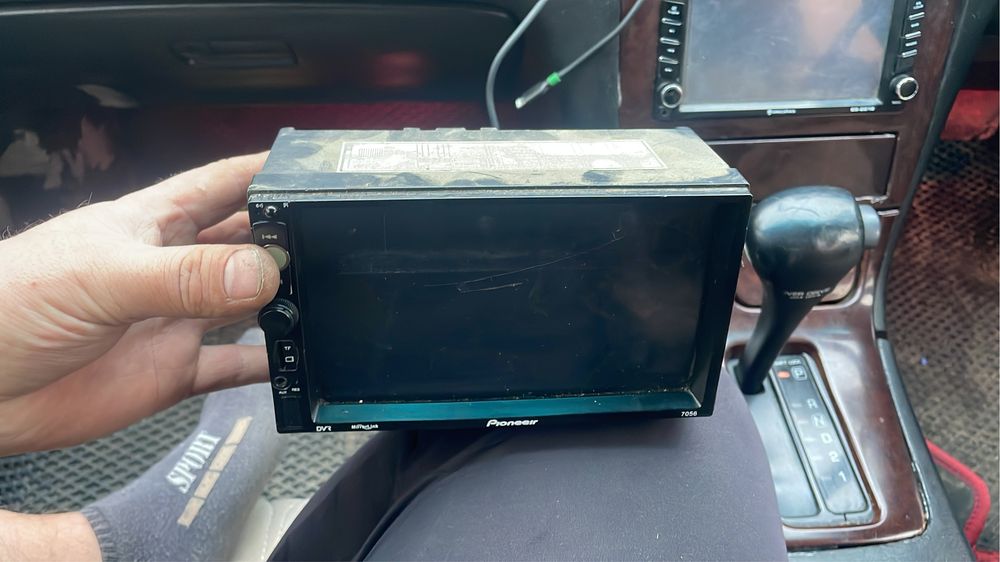 Продам автомагинтофон