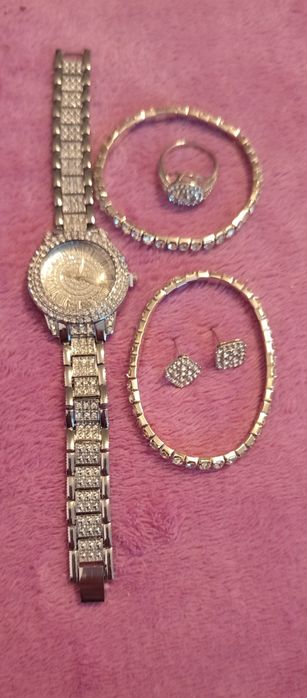 Set bijuterii argintiu