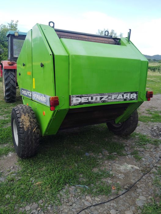 Presă balotiera rotundă  deutz Fahr KRONE kr 120