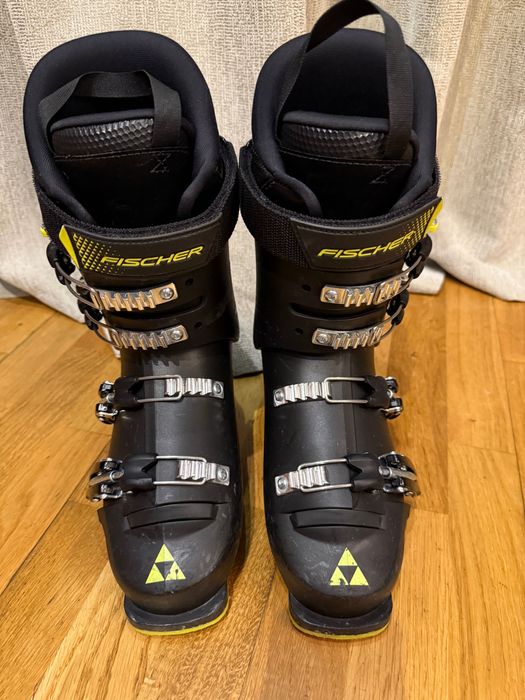 Горнолыжные ботинки