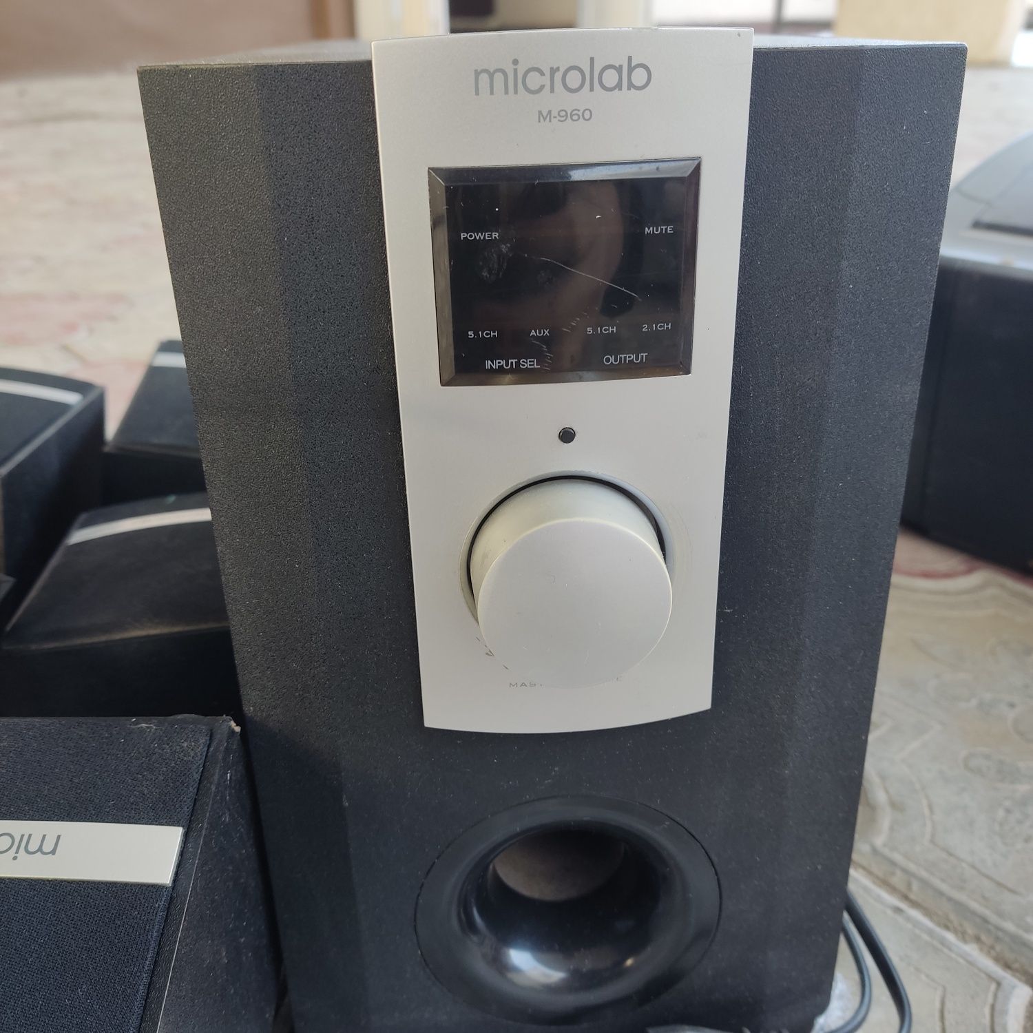 Microlab колонка в отличном состоянии
