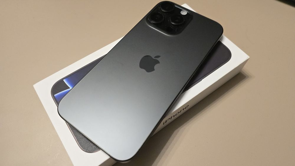 iPhone 16 Pro Max 512 Black Titanium
