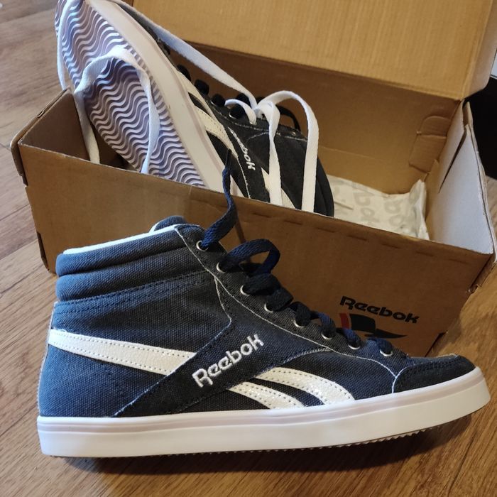 Нови дамски Reebok