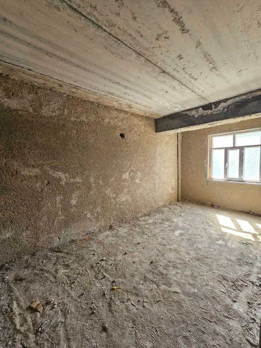 Продаётся Коробка 55м2 2-комнатная новостройка в 2-этаж  БАМ 54-школа!