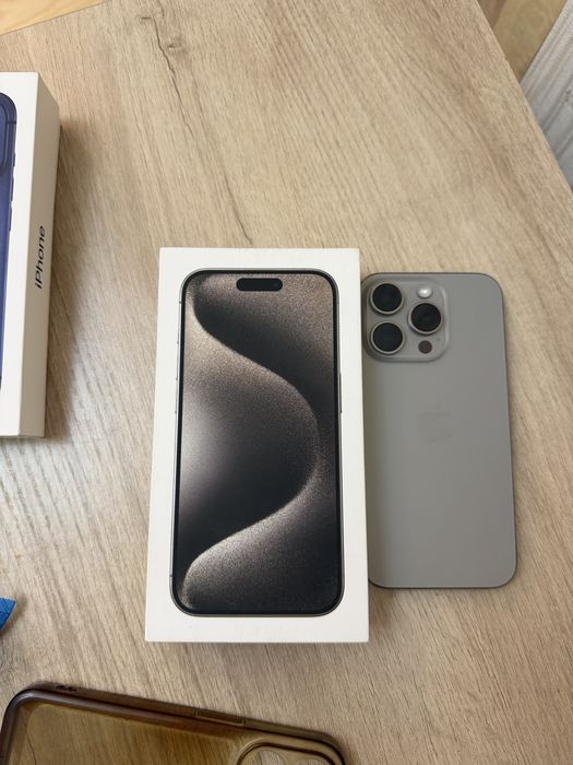 IPhone 15 pro 256 gb