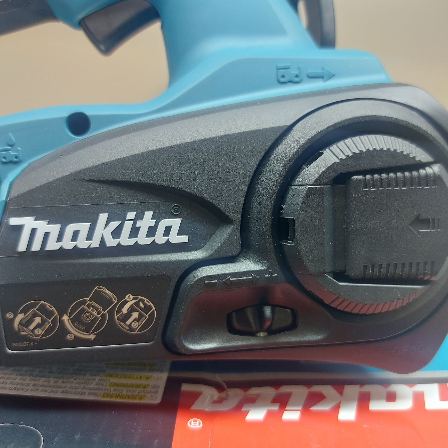 ПРОМОЦИЯ.Акумулаторна резачка Makita DUC302Z