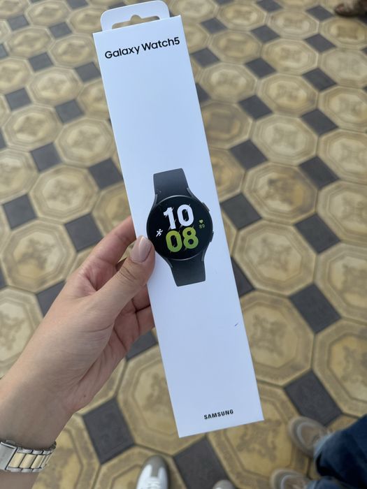 Смарт часы Galaxy watch 5