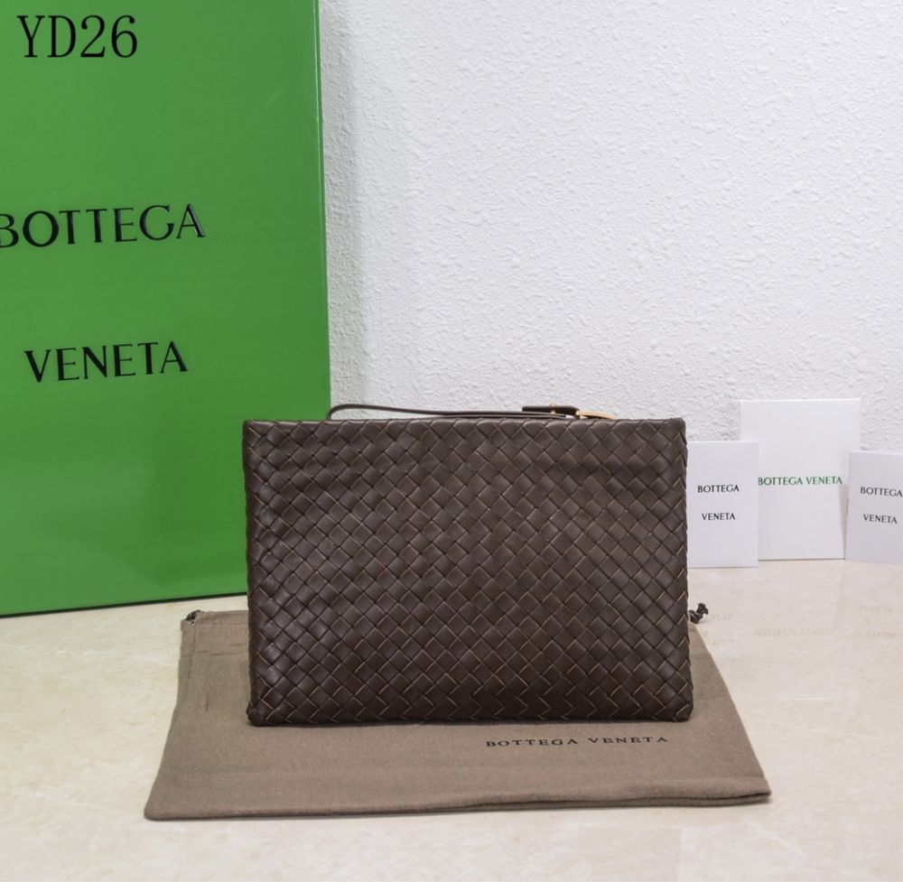 Bottega Veneta чанта/протмоне