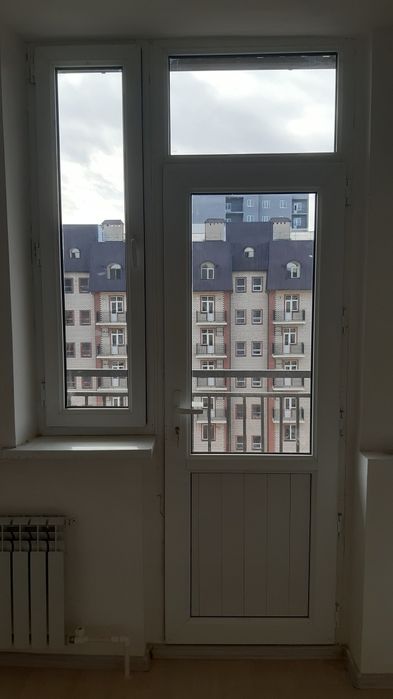 Продаётся новостройка квартира, 200 метров до метро "Дустлик"