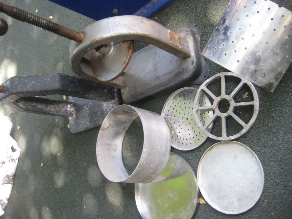 Старинный Пресс Соковыжималка СССР 60см высотой Чугунная основа 1950-х