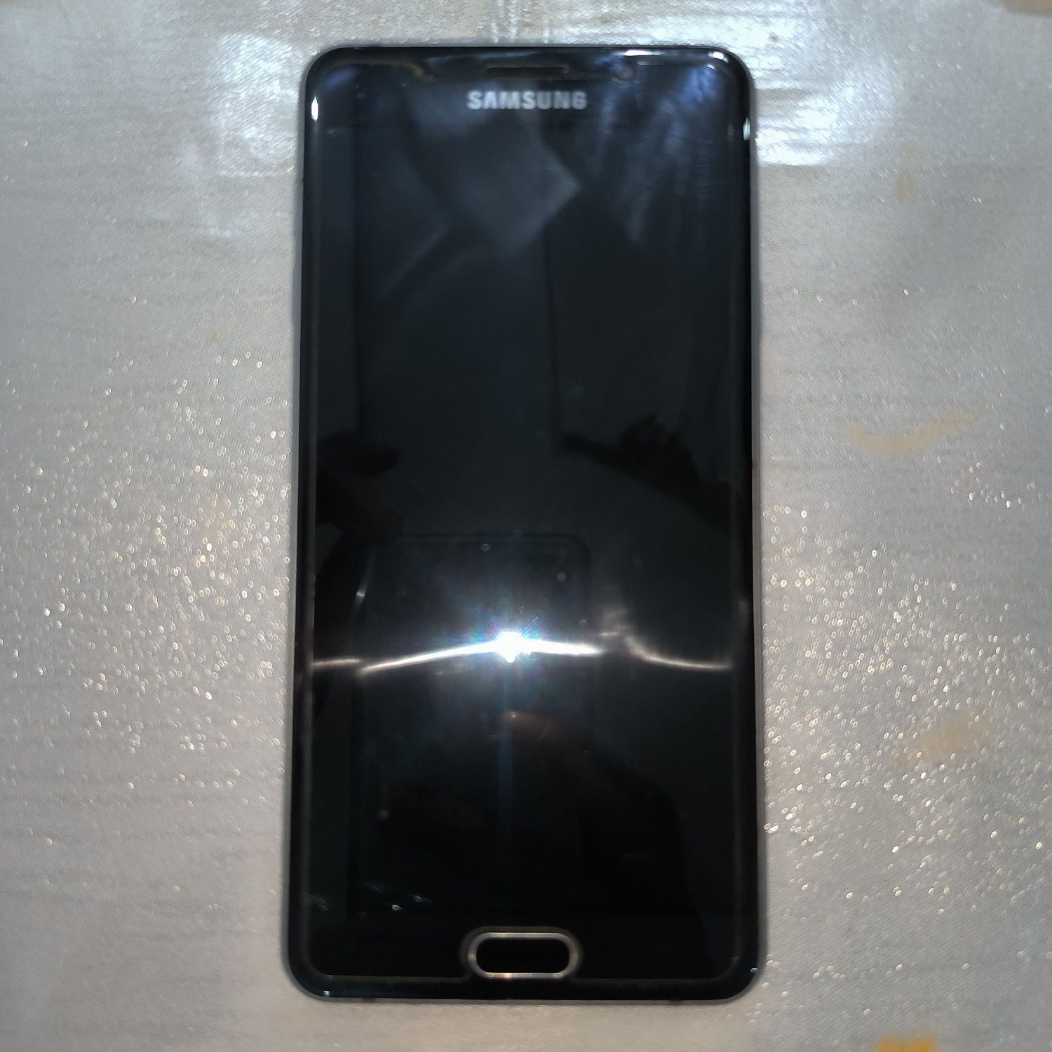 Samsung Galaxy А7 телефон