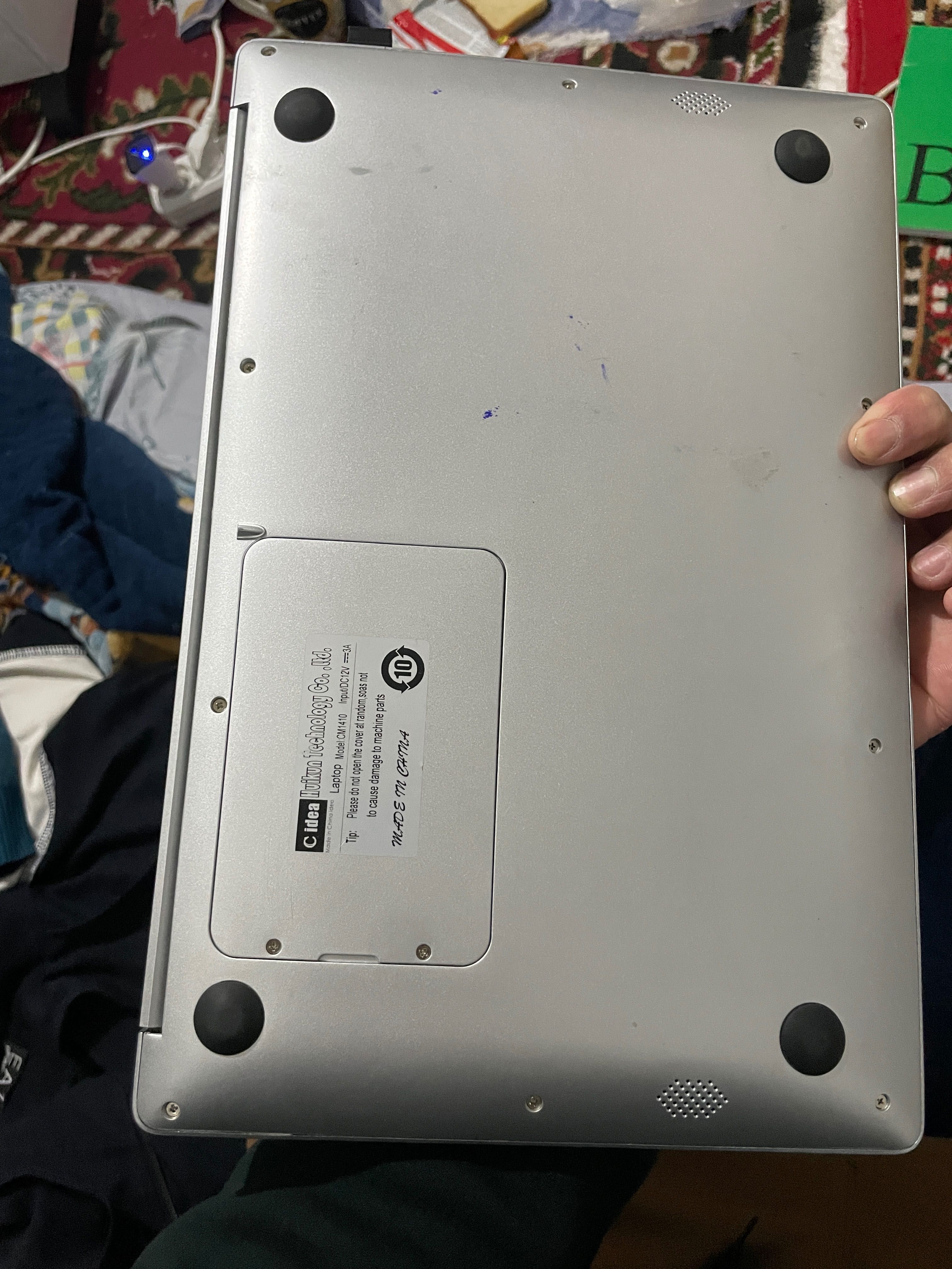 Notebook sotiladi