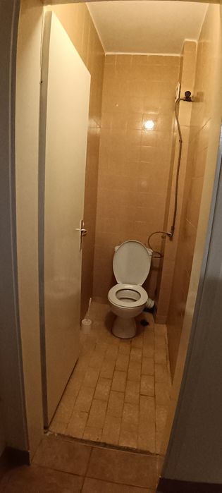 Собственик продава 2ст.  апартамент с таванска стая с баня и WC и маза