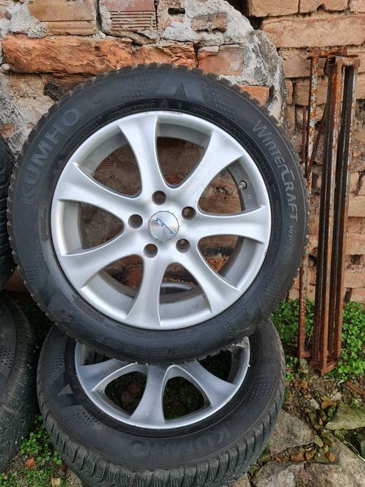 Зимни гуми Kumho - 205/55/16