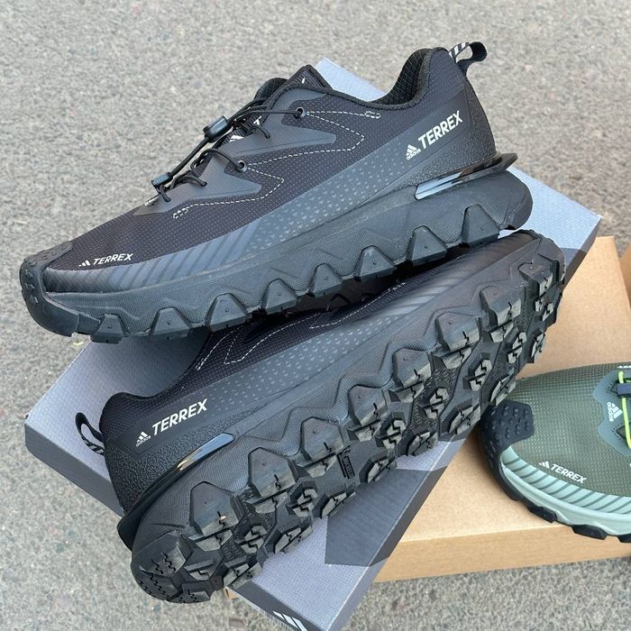 Adidas terrex    .