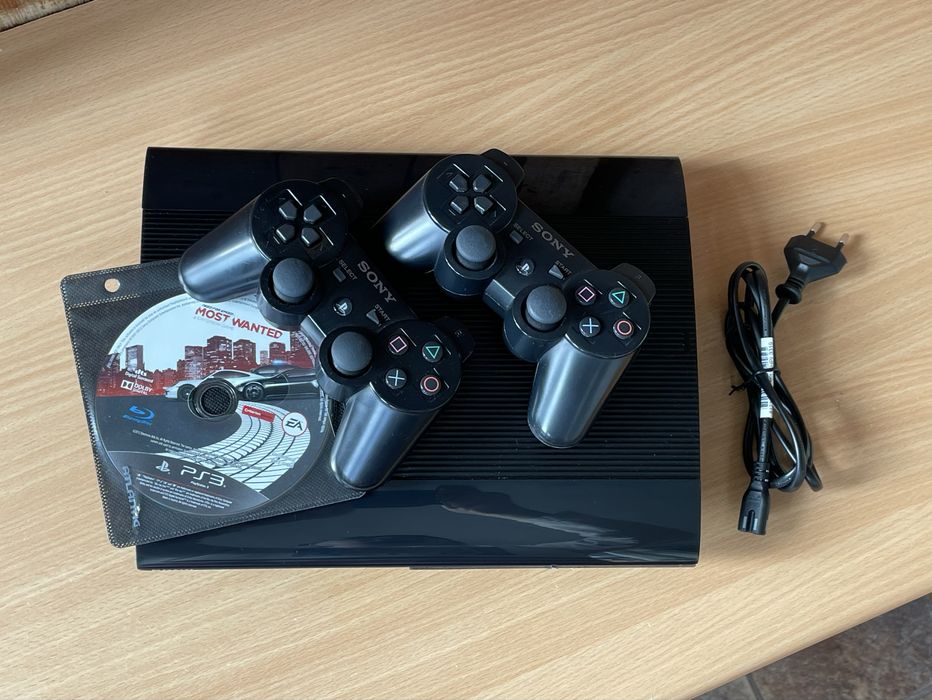 PS 3 Super Slim, 500gb, doar 6 zile in functionare