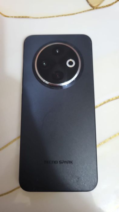 Телефон Tecno spark 30c