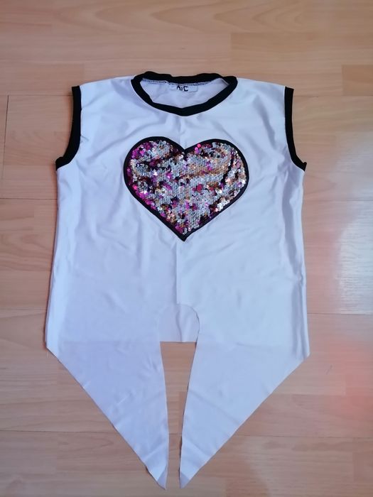 Costum de dans trei piese fete