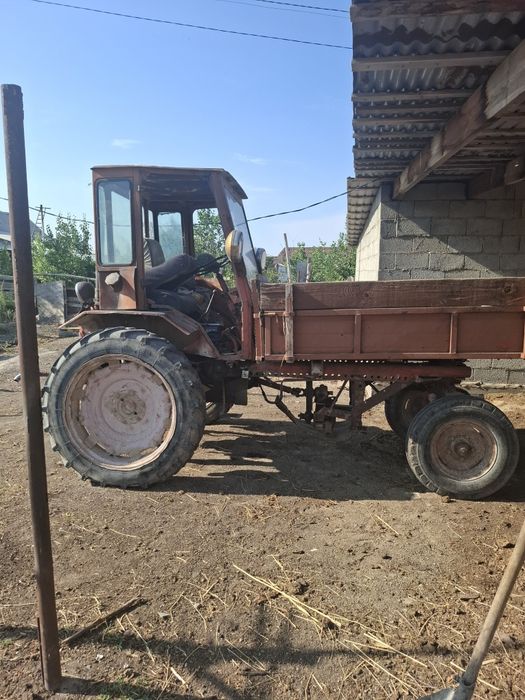 Трактор т16 продам