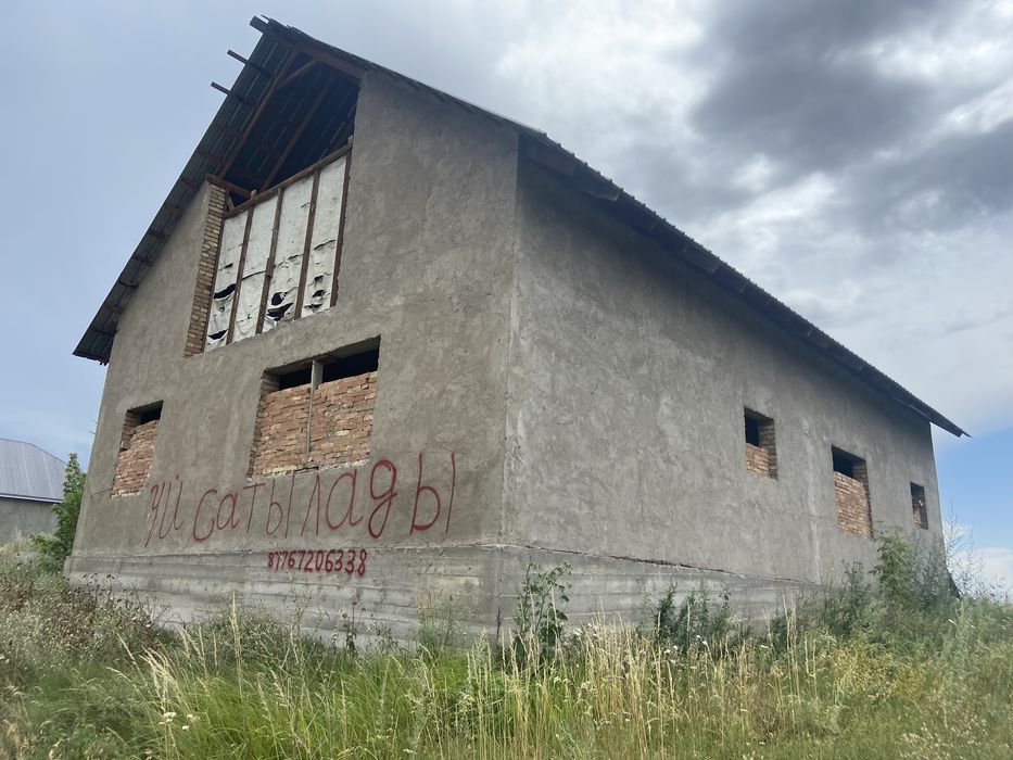 Продаётся недостроенный дом с.Байтерек