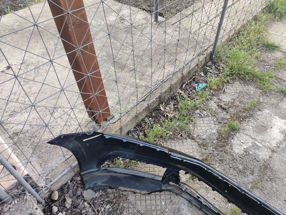 Предна Броня  за Volkswagen Passat B8 с отвори за лаисна 2015/2019