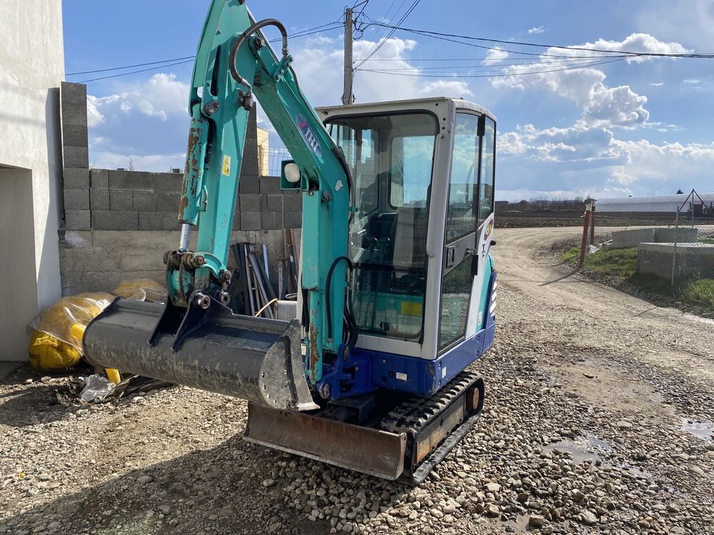 Inchiriem sau executam lucrari cu miniexcavator si buldoexcavator