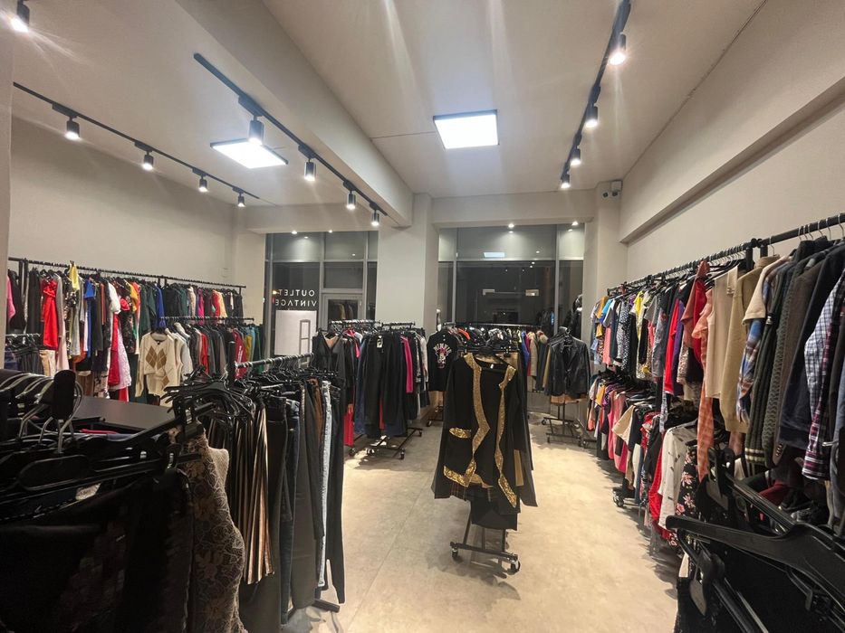 Afacere la Cheie magazin outlet vintage