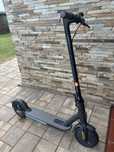 Xiaomi MI Electric Scooter Essential 250W Max 20km/h Autonomie 20KM