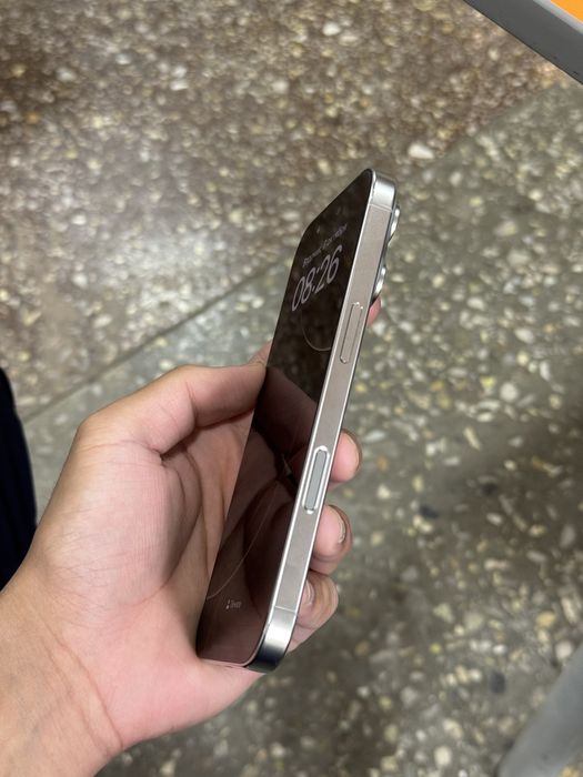 iPhone 16 pro 128 GB