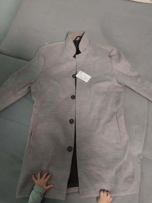 Мужской пальто..