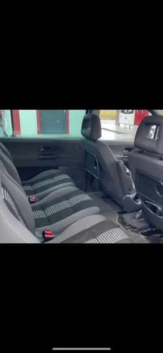 Vând sau schimb sharan 2008