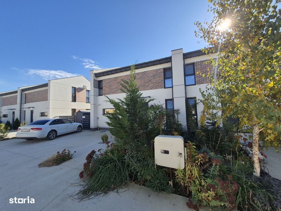 Inchiriere vila,mobilata,utilata,asfalt,toate utilitatile,vecin Therme