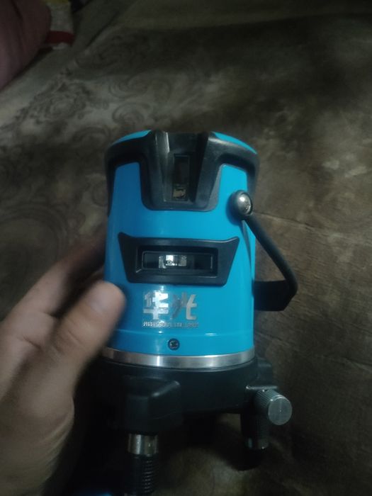 Продам уровневый лазер