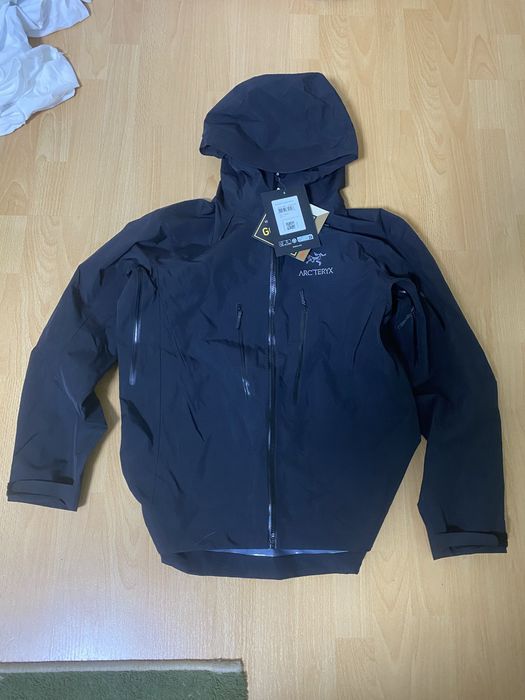 Geaca Arc'teryx alpha sv 7 marimea S