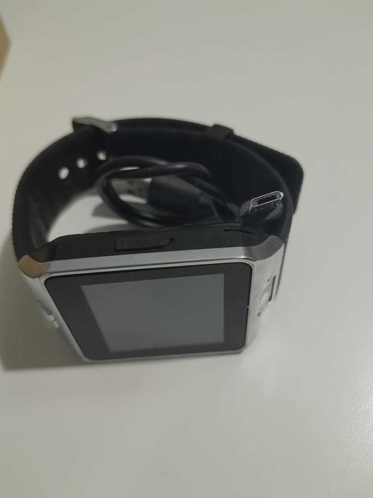 Часовник Smartwatch iUni S30 Plus, СИМ-карта, Bluetooth