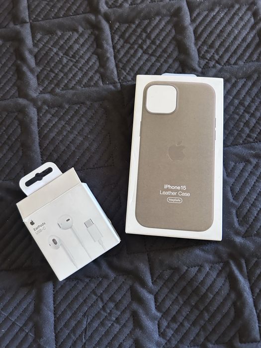 Casti plus husa iphone 15