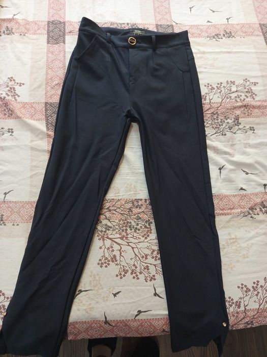 Нов панталон на Lucy