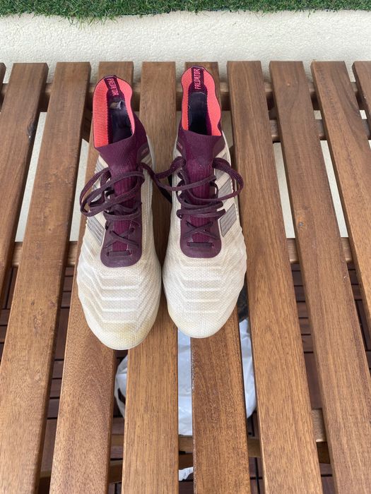 Футболни бутонки и стоножки Nike Аdidas