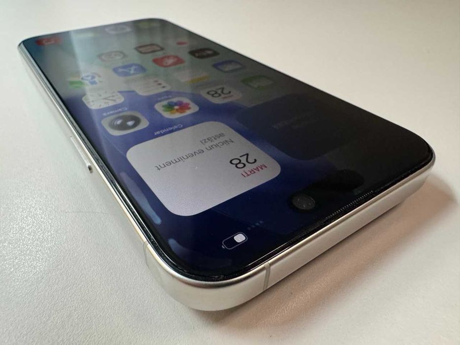  Apple / iPhone 15 Pro Max / 256 Gb / White