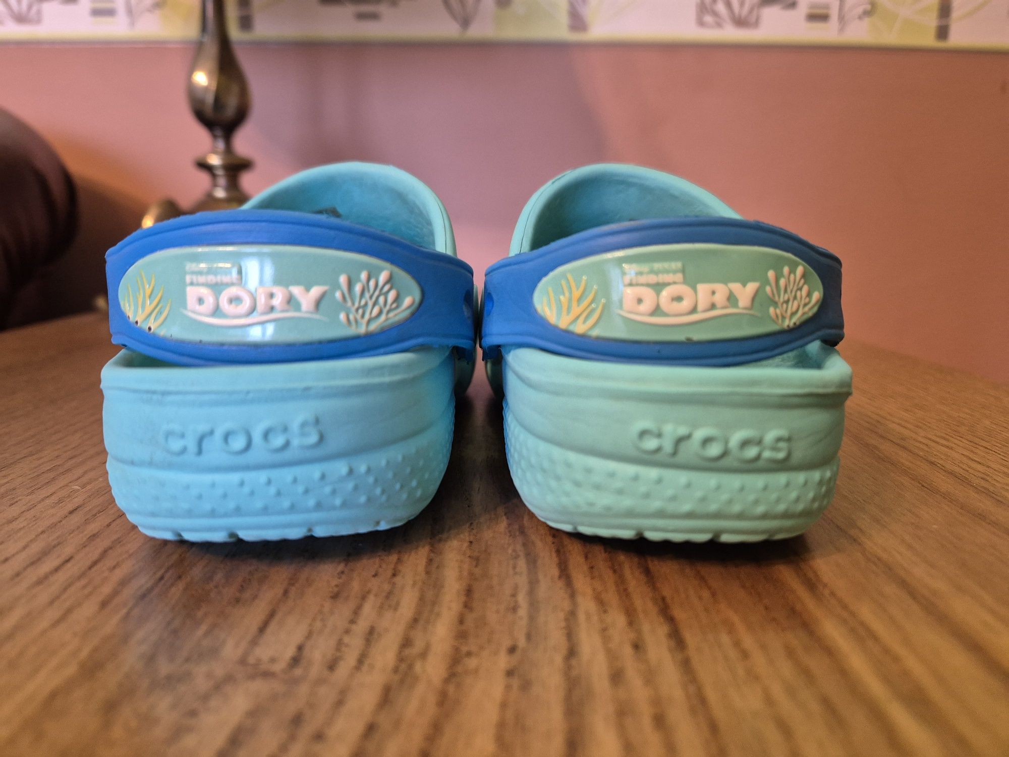 Papuci Crocs Finding Dory  C10-11 27-28