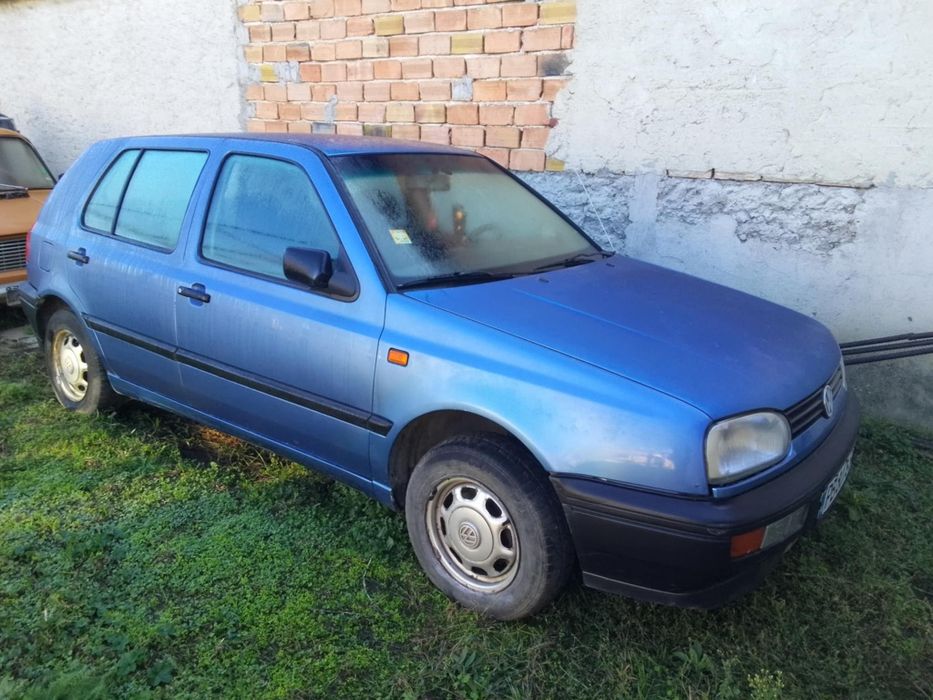 Продава се голф 3