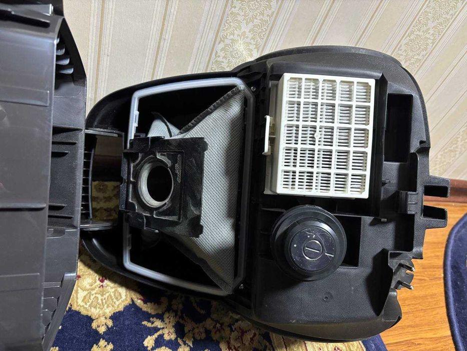 Bosch MoveOn 2200W Hepa пылесос с мешком, немецкaya технология