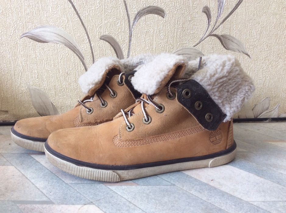 Продам ботинки timberland детские