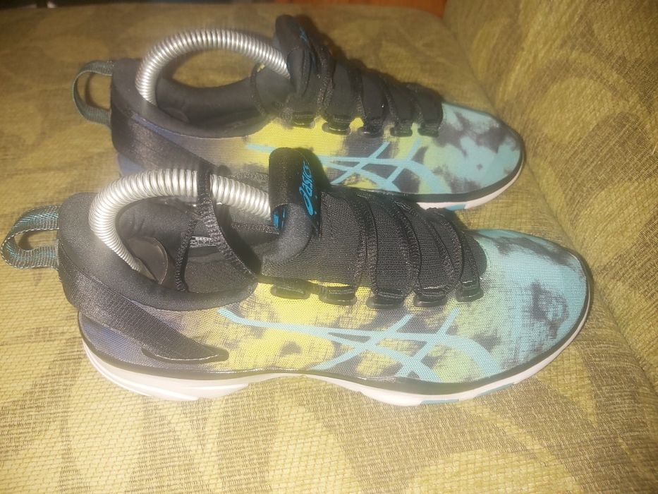 Дамски маратонки Asics