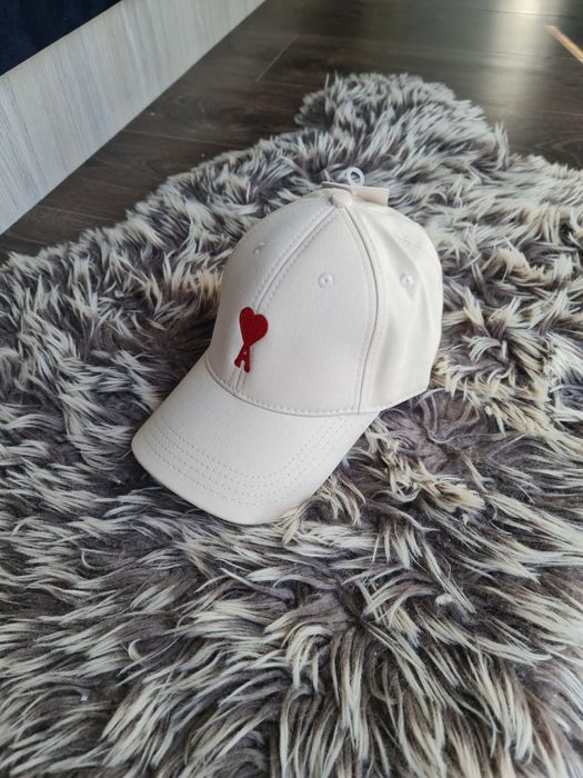 Șapcă Ami Paris calitate Premium