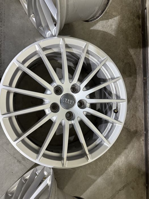 Set 4 jante aliaj  17 5X112  originale Audi A4 B9 A6  A5 Passat
