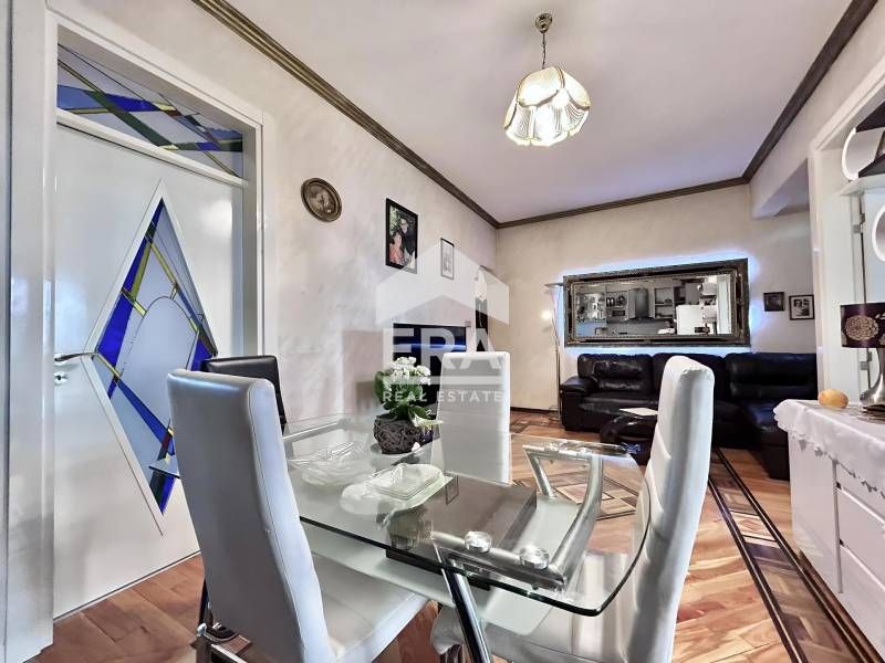 Продава се Тристаен апартамент в София, Медицинска академия - 86 кв.м за 3902 €/кв.м - Снимка #1