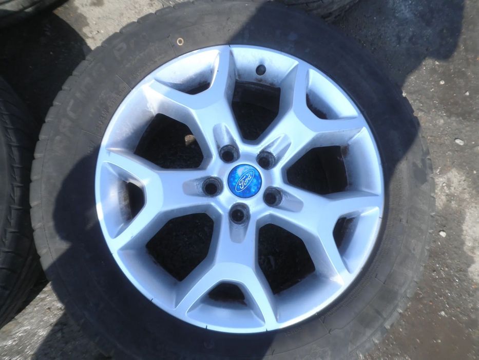 Jante 17" cu anvelope 235/55/17 Ford Kuga 8V41-1007-BA 8V411007BA 7.5J ET 52.5