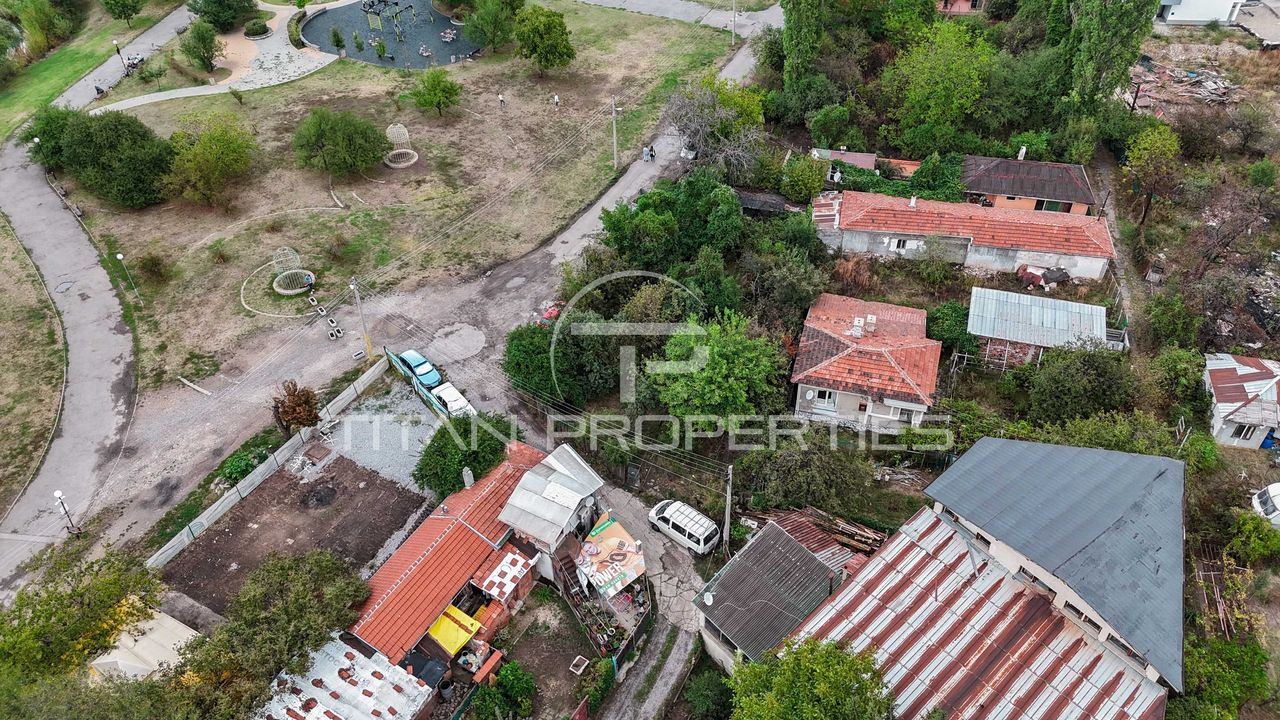 Продава се Парцел в София, Дружба 1 - 45618 кв.м за 6 €/кв.м - Снимка #2